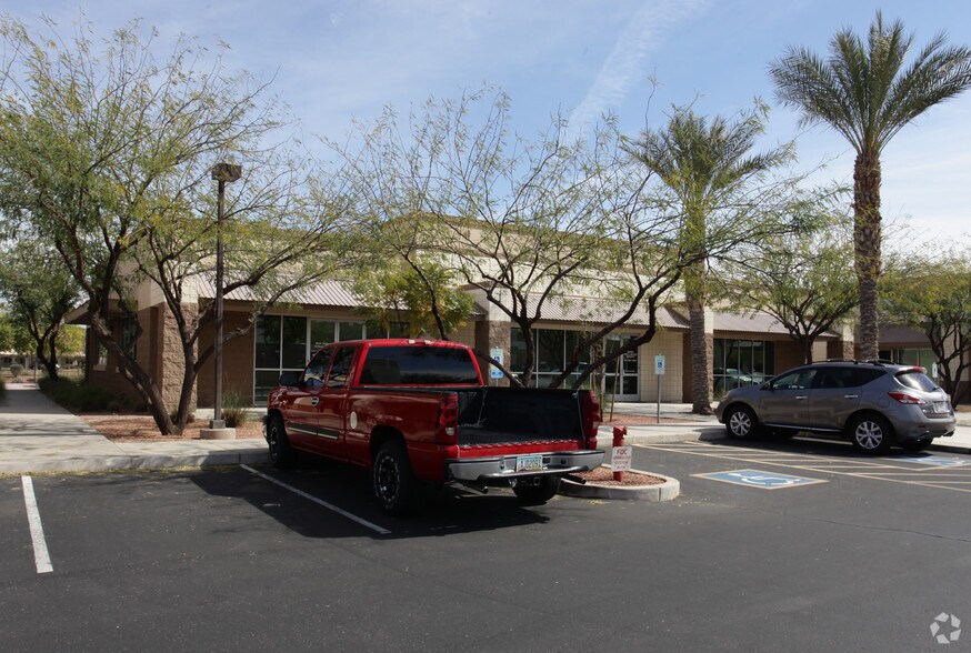 More Photos Of 15276 W Brookside Ln, Surprise Medical For Lease