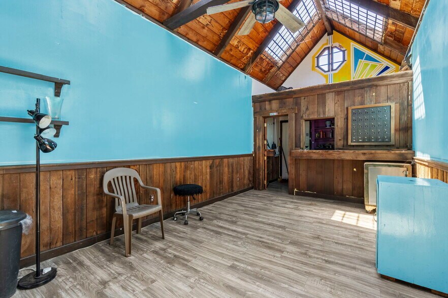 More Photos Of 12880 Avenue of the Giants, Myers Flat General Retail For Sale