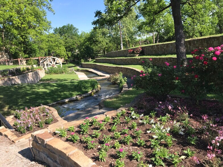 More Photos Of 507 E Brown St, San Saba Land For Lease