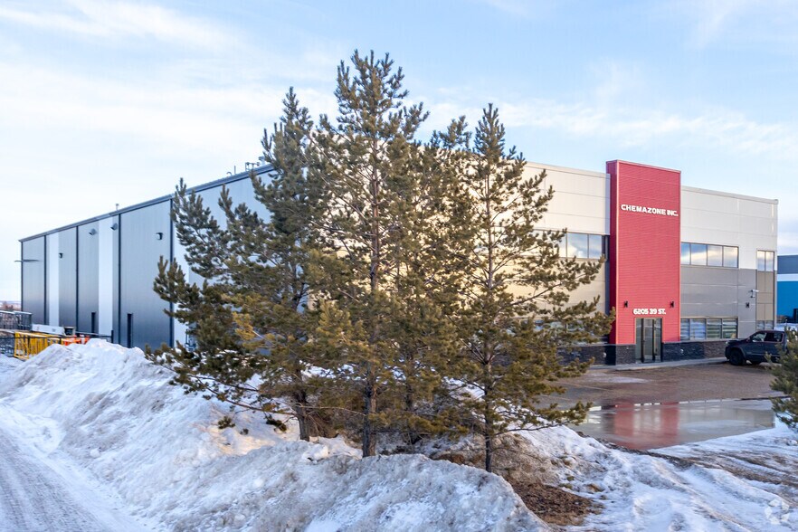 More Photos Of 6205 39 St, Leduc Warehouse For Sale