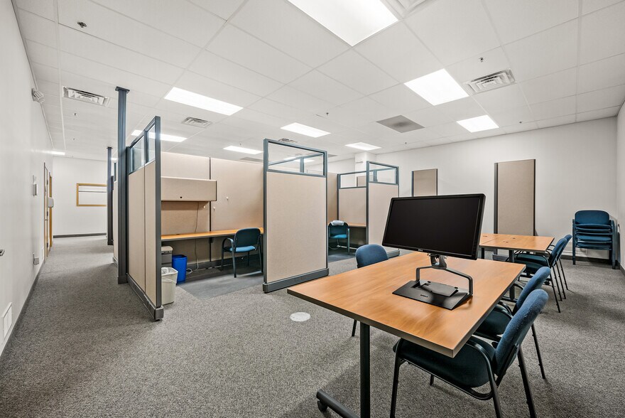 More Photos Of 2570 Gracie Dr, Baldwin Unknown For Lease