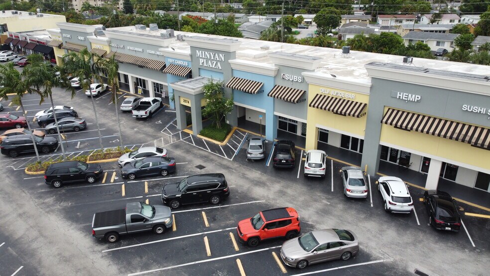 More Photos Of 2520-2650 N University Dr, Sunrise Unknown For Lease