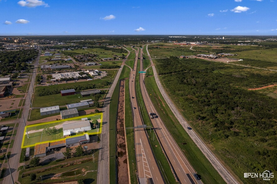 More Photos Of 4200 Henry S Grace Fwy, Wichita Falls Office For Lease