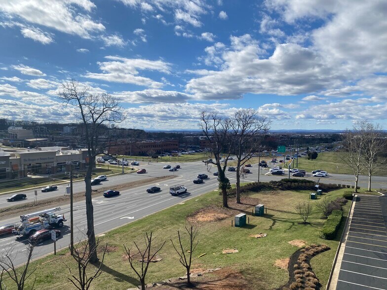 More Photos Of 21335 Signal Hill Plaza, Sterling Office For Sale