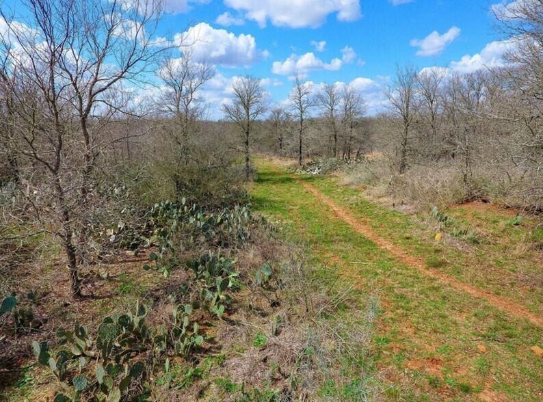 More Photos Of 1119 County Road 301, Elgin Land For Sale