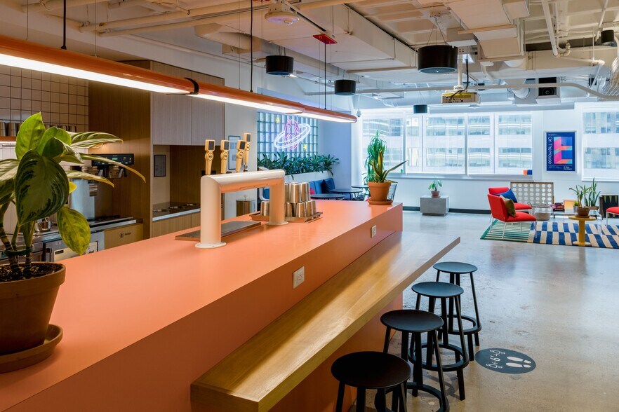 More Photos Of 100 University Ave, Toronto Coworking Space