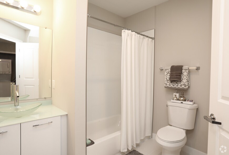 More Photos Of 100 Lara St, Manassas Park Apartments For Lease