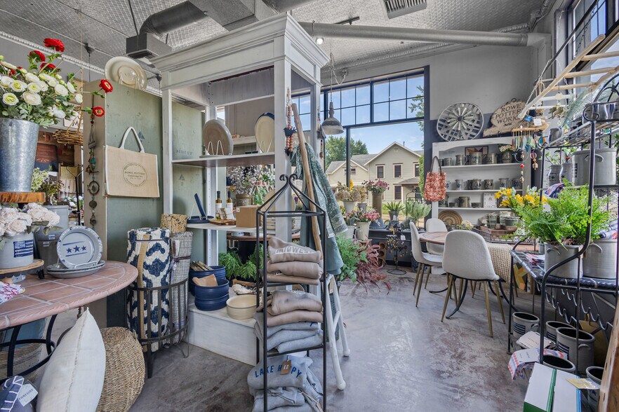 More Photos Of 108-110 E Main St, Cambridge Storefront For Sale