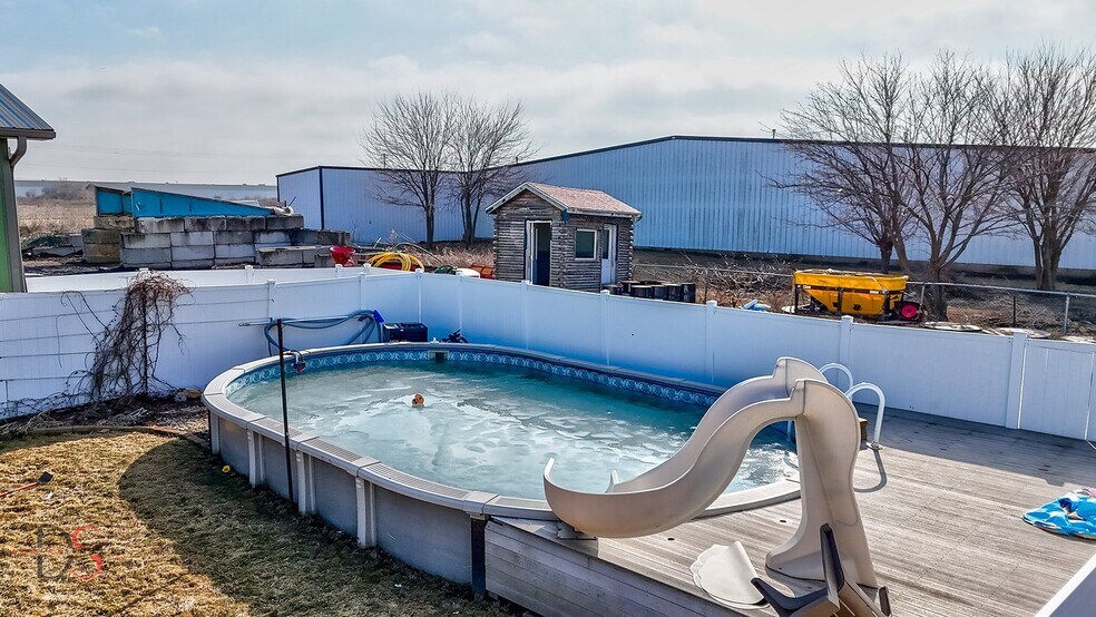 More Photos Of 611 E Dayton Rd, Ottawa Warehouse For Sale