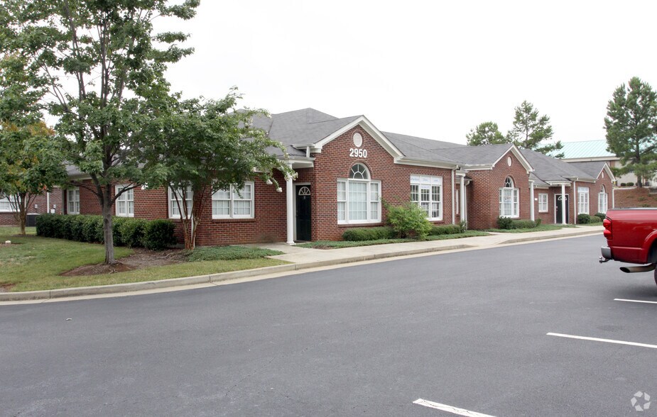 Primary Photo Of 2950 Horizon Park Dr, Suwanee Office For Lease