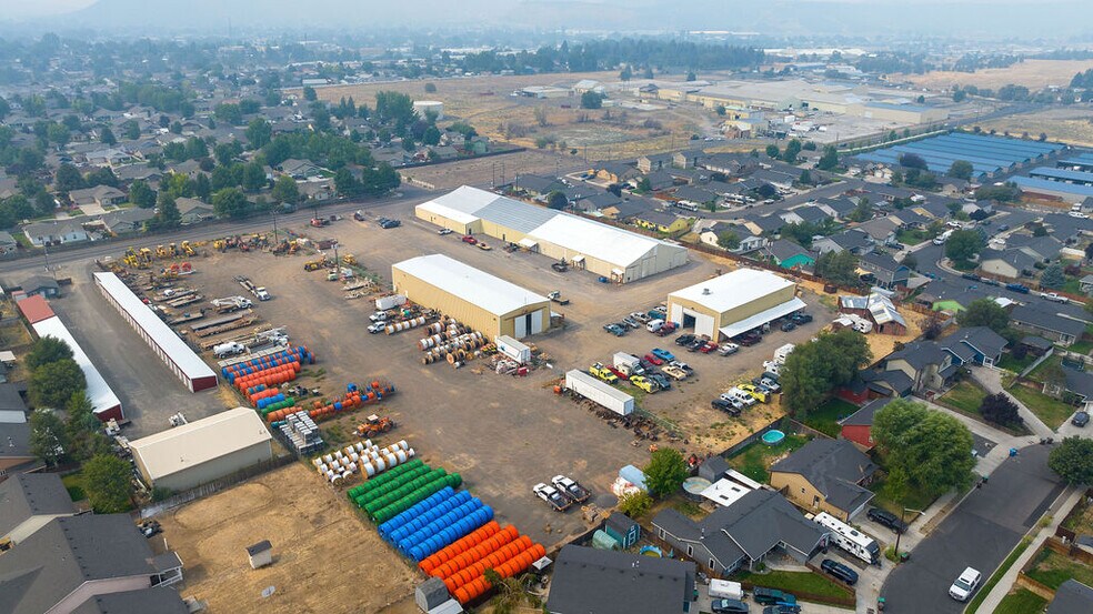 More Photos Of 701 Peters Rd, Prineville Manufacturing For Lease