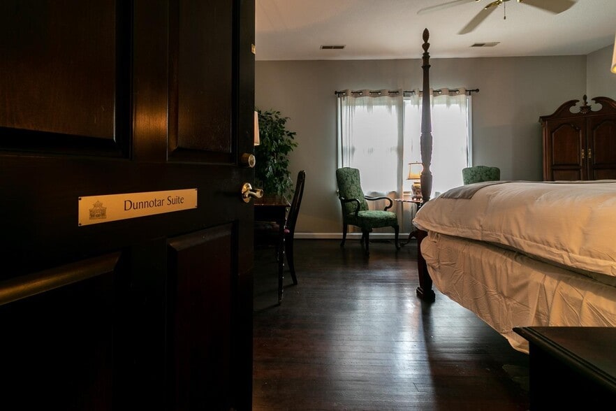 More Photos Of 3158 S State Road 2, Valparaiso Hotel For Sale