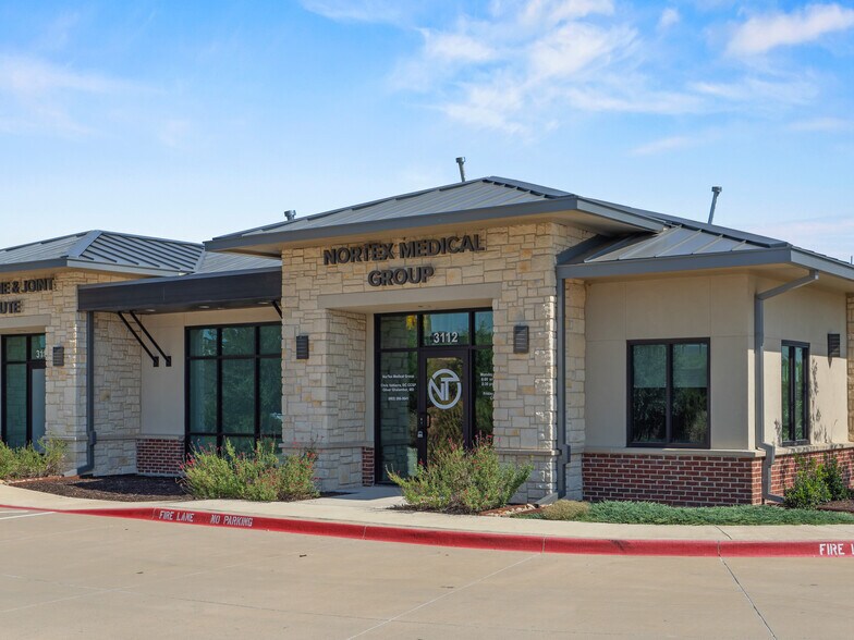 More Photos Of 3112 Capital Way, Fort Worth Medical For Lease
