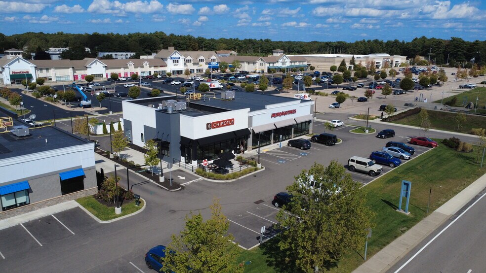 More Photos Of Post Rd, North Kingstown Unknown For Lease