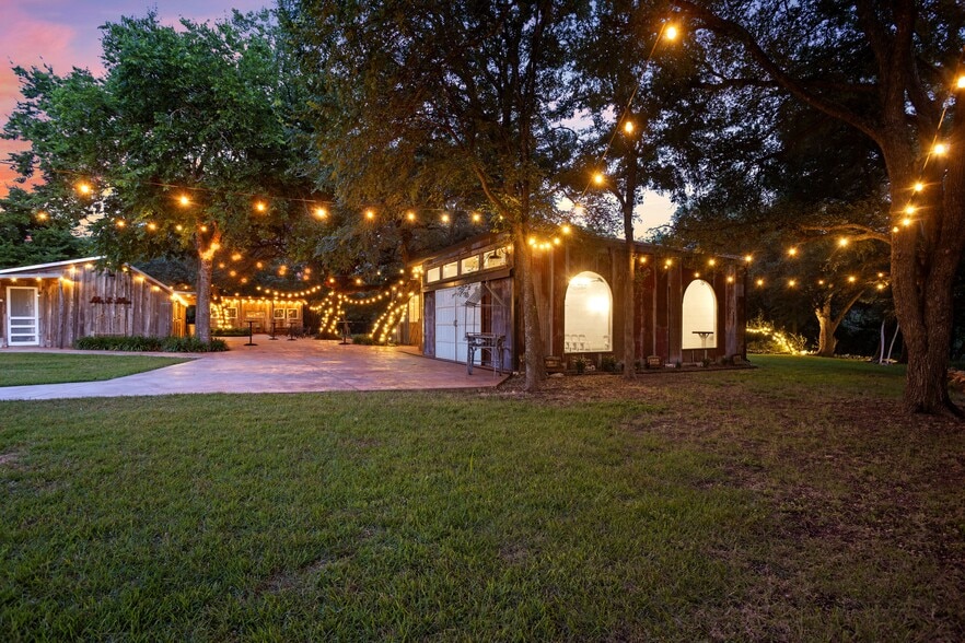 More Photos Of 7617 McGregor Park Rd, Temple Lodge Meeting Hall For Sale