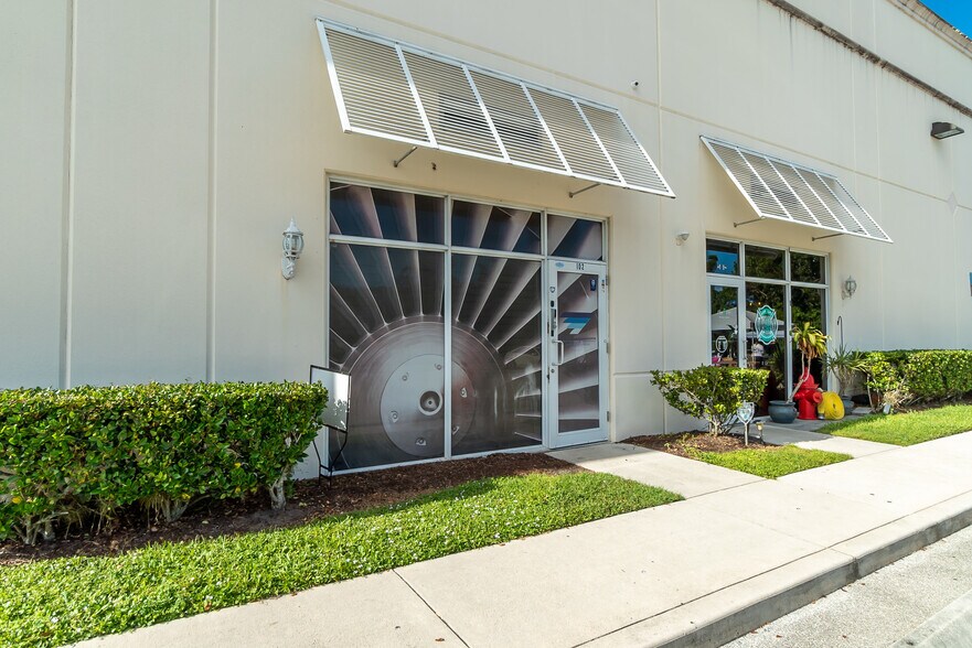 More Photos Of 679 NW Enterprise Dr, Port Saint Lucie Light Distribution For Sale