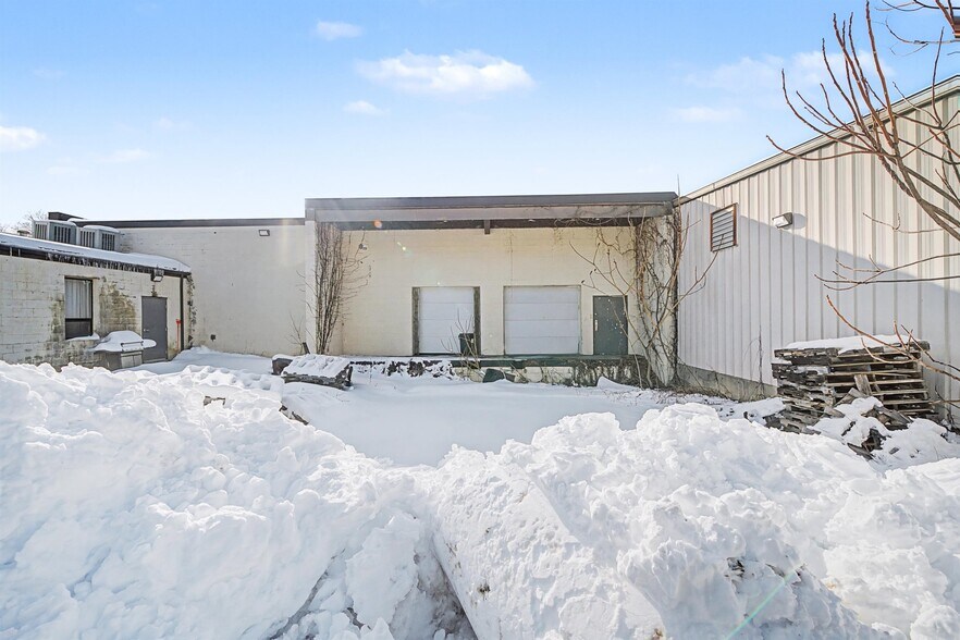 More Photos Of 688 Route 17K, Montgomery Warehouse For Lease