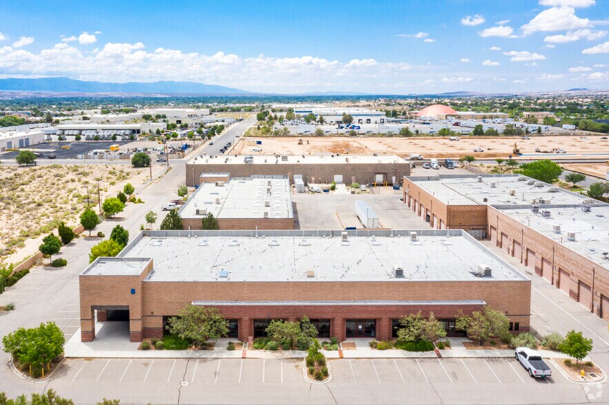 More Photos Of 520 Airport Dr NW, Albuquerque Light Distribution For Lease