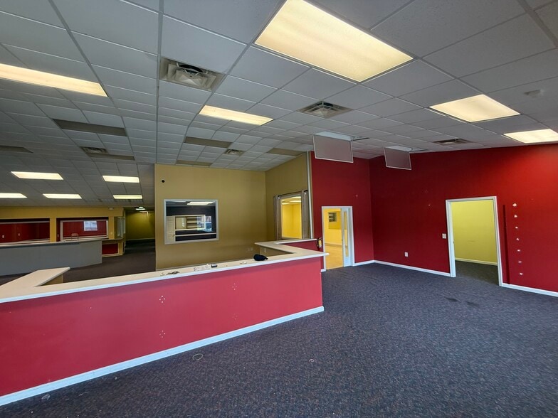 More Photos Of 3773 Northside Dr, Macon-Bibb Freestanding For Sale