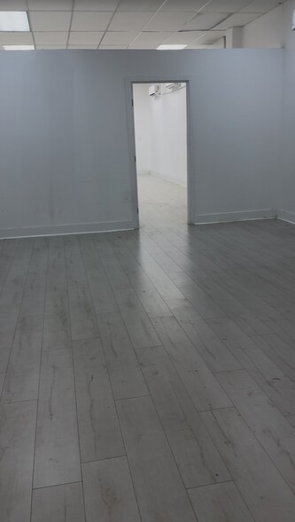 More Photos Of 3115 Foothill Blvd, La Crescenta Unknown For Lease