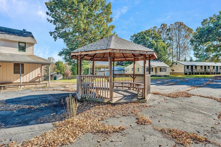 More Photos Of 11738 Leesville Rd, Lynch Station Religious Facility For Sale