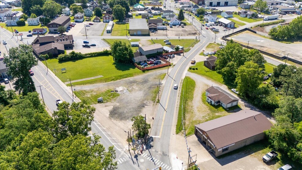 More Photos Of , Parkersburg General Retail For Sale