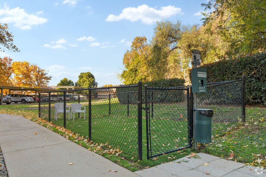 More Photos Of 301 Hartnell Ave, Redding Apartments For Sale
