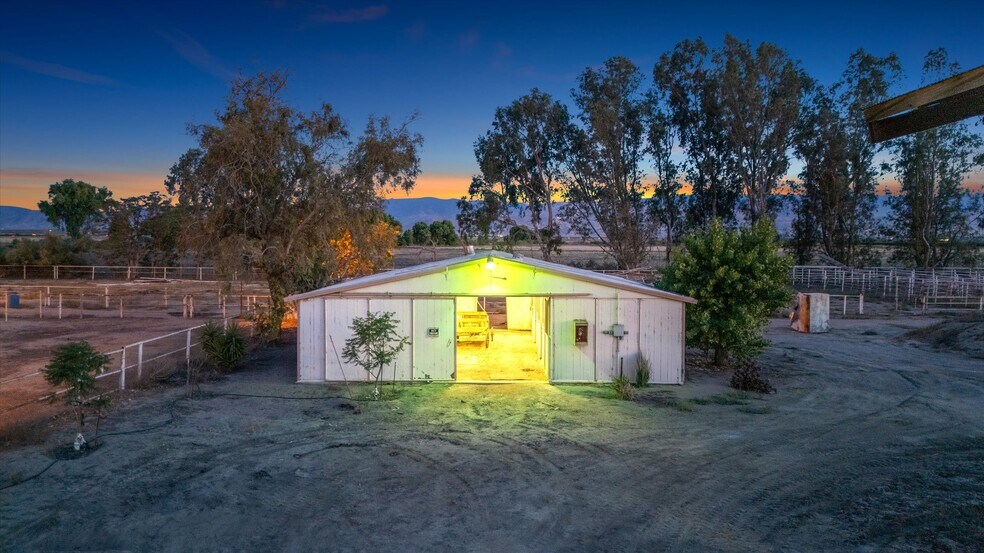 More Photos Of 8661 Herring Rd, Bakersfield Land For Sale