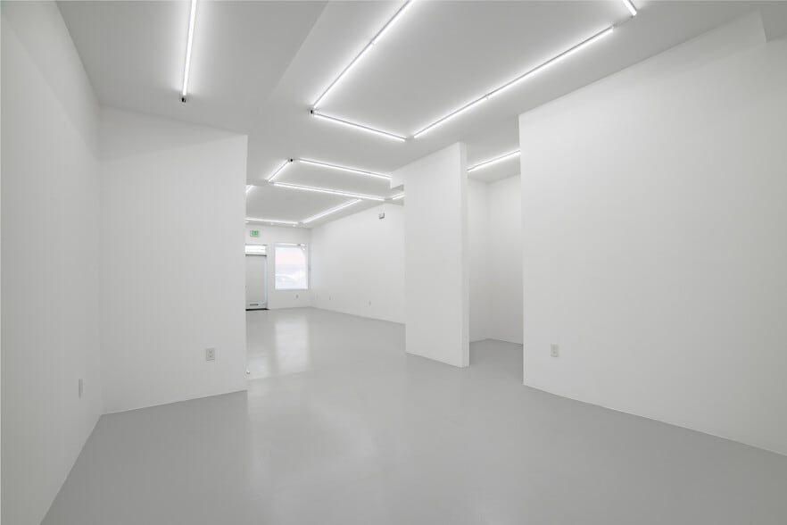 More Photos Of 422 S Highland Ave, Baltimore Storefront Retail Residential For Sale