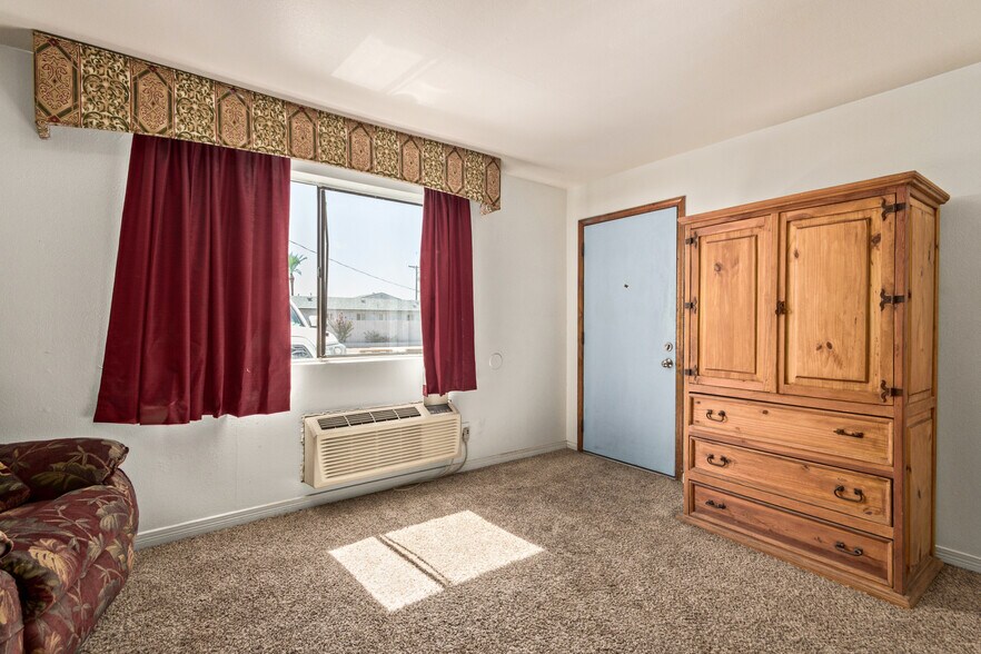 More Photos Of 8008 E Main St, Mesa Hotel For Sale