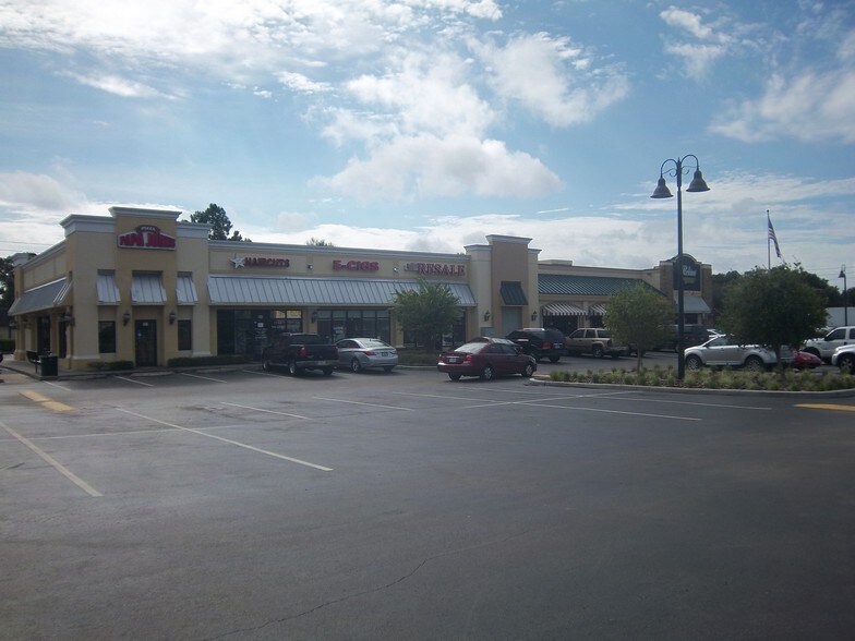 More Photos Of 921 W Orange Blossom Trl, Apopka Storefront For Lease