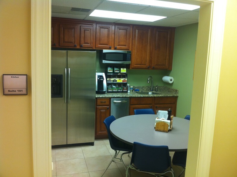 More Photos Of 1669 Edgewood Rd, Yardley Coworking Space