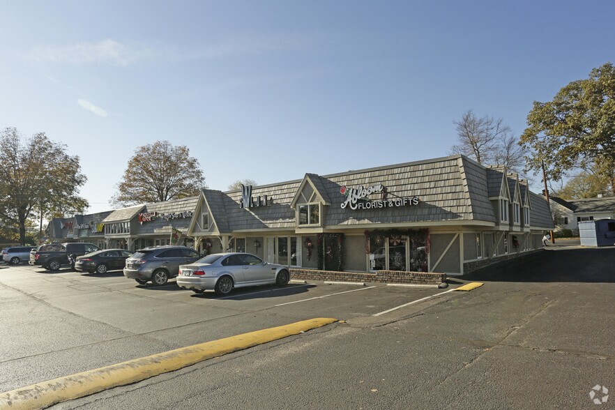 More Photos Of 5201-5205 Kingston Pike, Knoxville Unknown For Lease