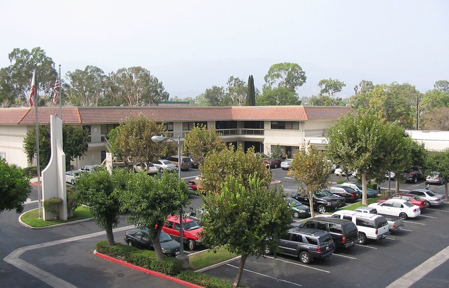 More Photos Of 1307 W 6th St, Corona Unknown For Lease