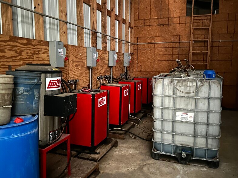 More Photos Of 1796 Simpson Highway 49, Magee Flex For Sale