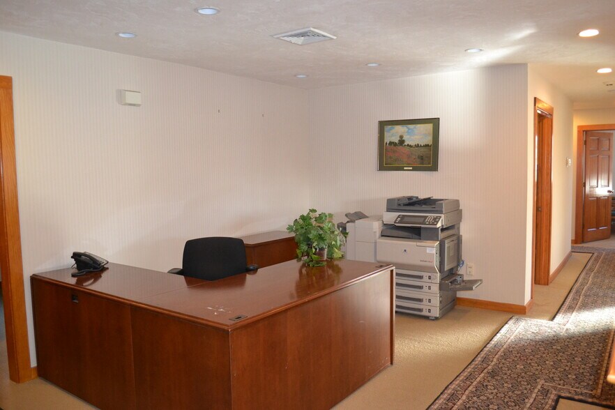 More Photos Of 264 N Main St, Natick Medical For Lease