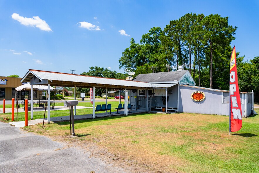 More Photos Of 500 US 90, Patterson Supermarket For Lease