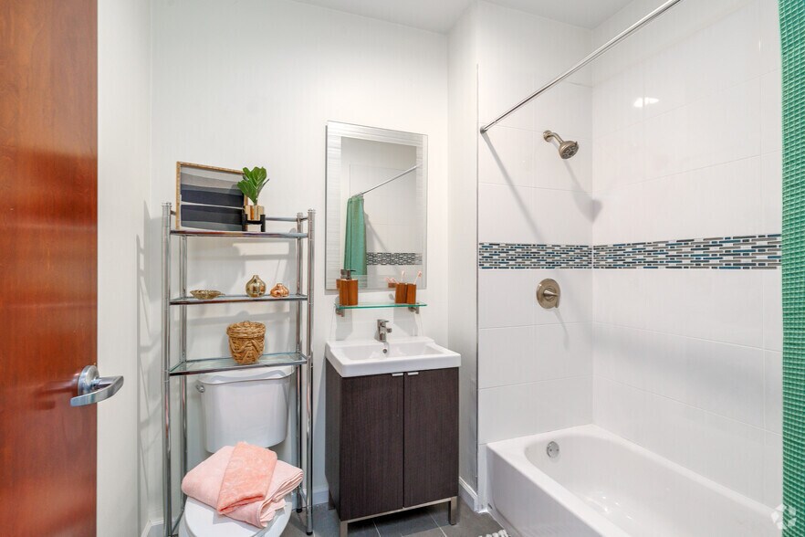 More Photos Of 19-21 Chenango St, Binghamton Apartments For Sale