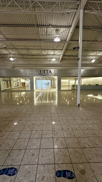 More Photos Of 40 Catherwood Rd, Ithaca General Retail For Lease