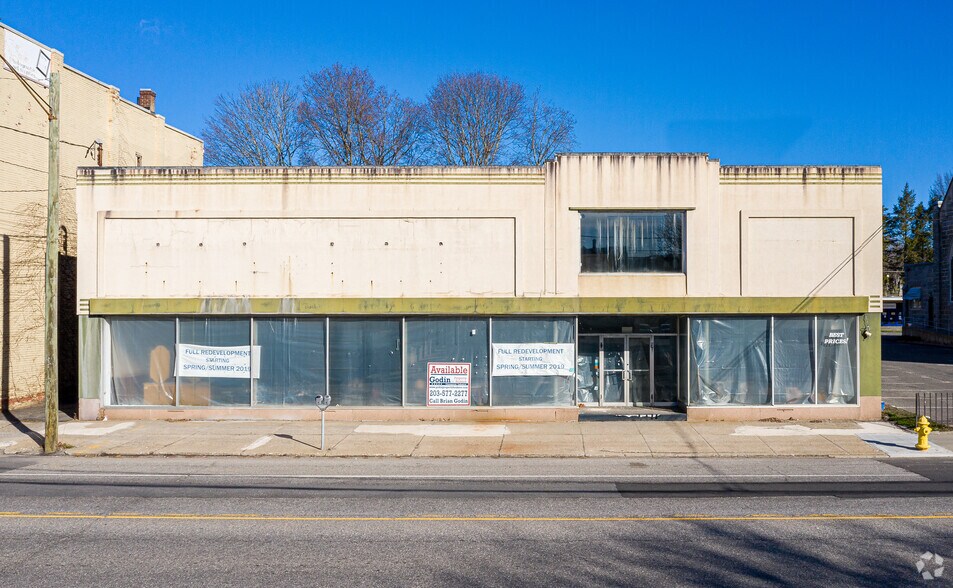 More Photos Of 83 E Main St, Torrington Freestanding For Lease
