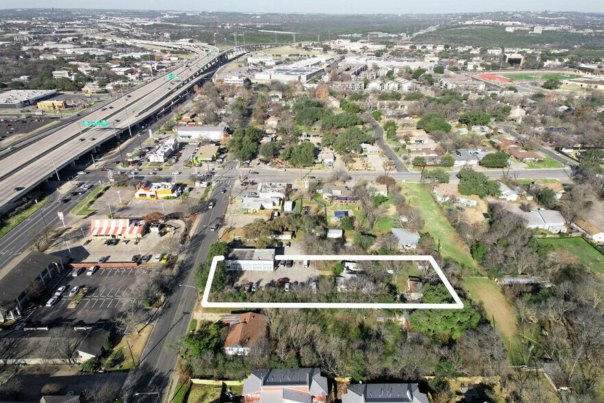 More Photos Of 1900 Fortview Rd, Austin Auto Repair For Sale