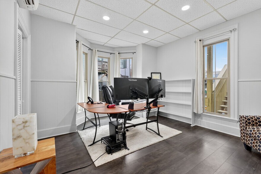 More Photos Of 112 State St, Augusta Office For Sale