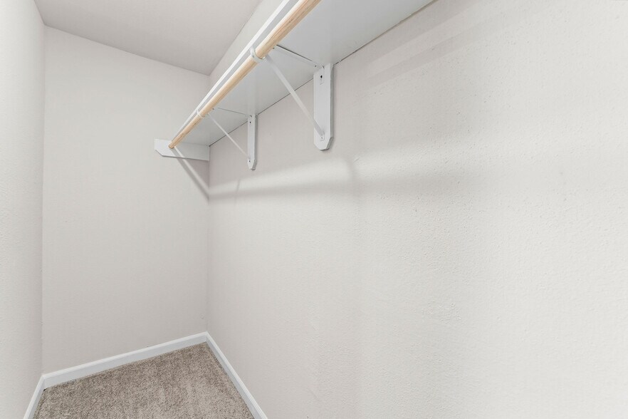 More Photos Of 6640 W Montgomery Rd, Houston Office For Sale