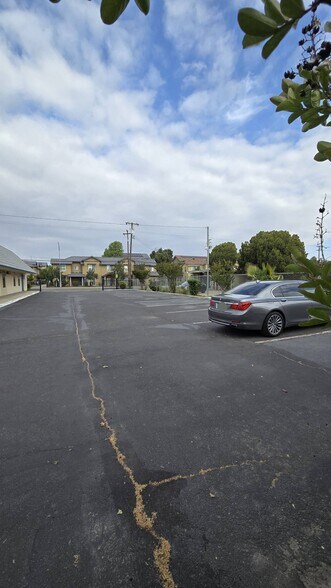 More Photos Of 2215 N Fresno St, Fresno Medical For Sale