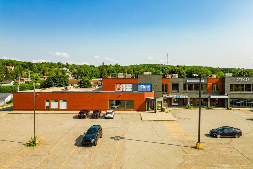 More Photos Of 2140 St King E, Sherbrooke General Retail For Lease