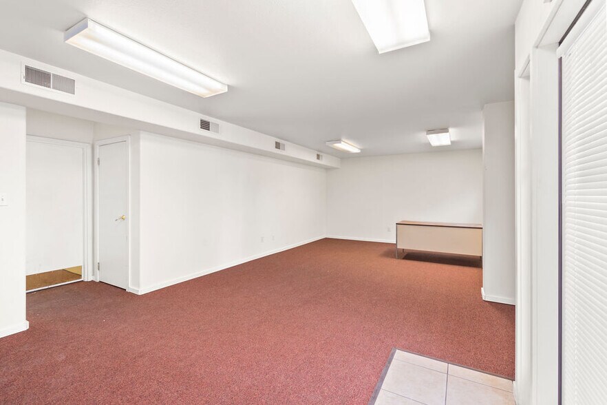 More Photos Of 562 W Crete Cir, Grand Junction Warehouse For Sale