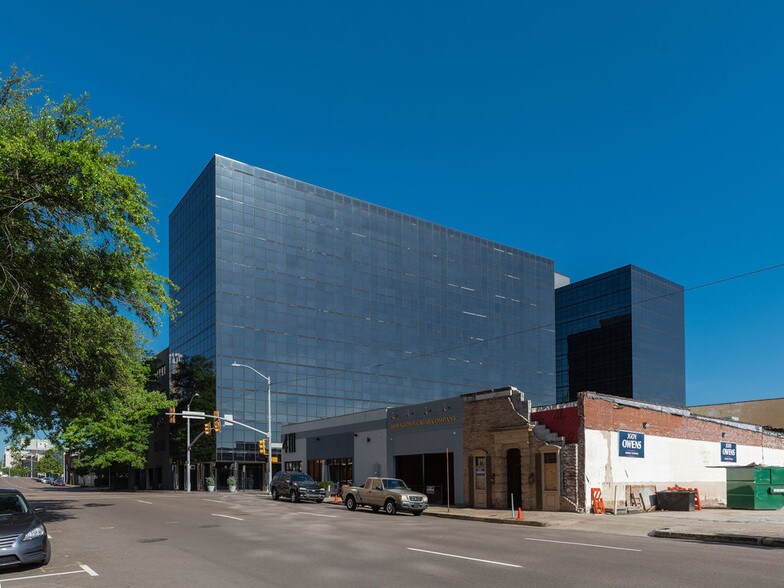 More Photos Of 200 S Lamar St, Jackson Office For Sale