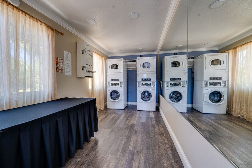 More Photos Of 710 S Cherokee Ln, Lodi Hospitality For Sale