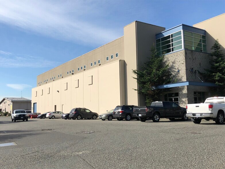 More Photos Of 3701 S Norfolk, Seattle Manufacturing For Sale