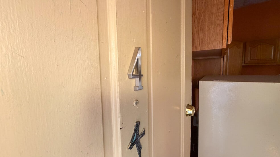 More Photos Of 24 E University Ave, Cincinnati Apartments For Sale